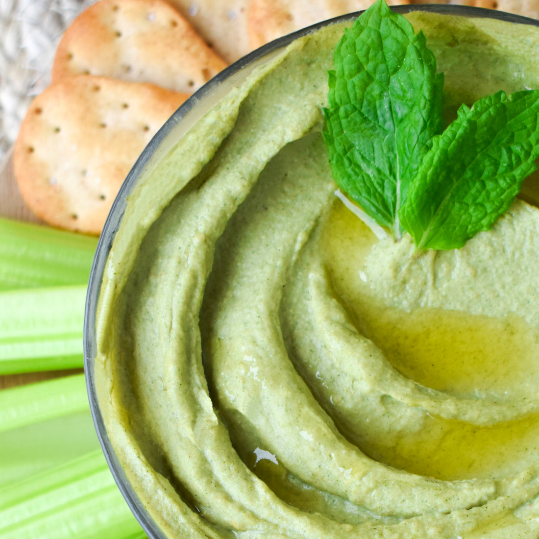 Hummus mit grünem Superfood von der Gesundheitsmarke KIANO