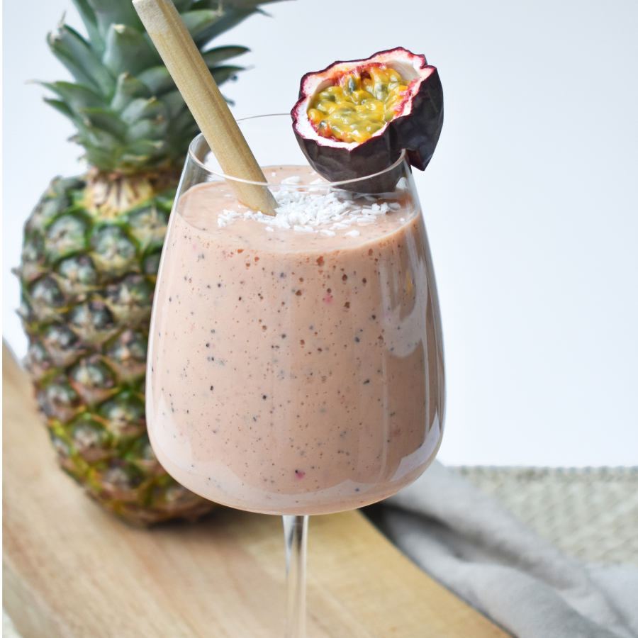 Tropischer Hormon-Balance-Smoothie mit Ananas und Mango – KIANOs Wellness-Mischung